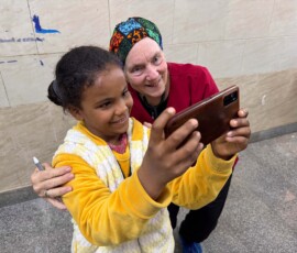 Selfie with AfS volunteer